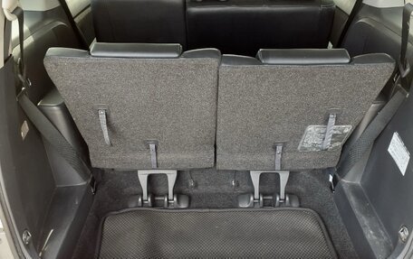 Toyota ISis I, 2012 год, 1 420 000 рублей, 29 фотография