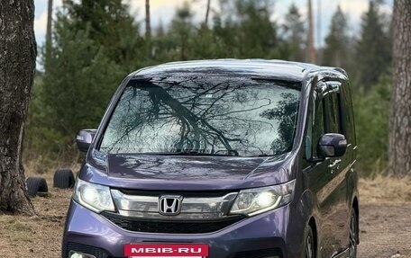 Honda Stepwgn IV, 2017 год, 2 150 000 рублей, 3 фотография