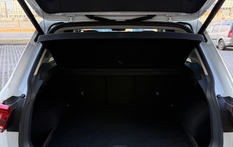 Volkswagen Tiguan II, 2018 год, 2 690 000 рублей, 7 фотография