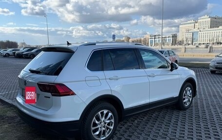 Volkswagen Tiguan II, 2018 год, 2 690 000 рублей, 3 фотография