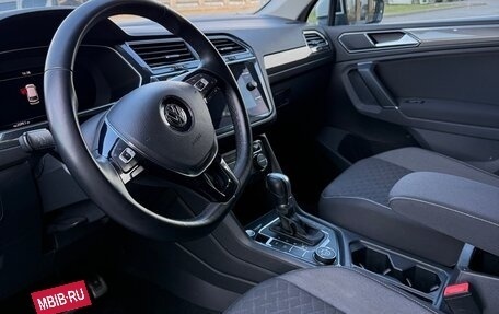 Volkswagen Tiguan II, 2018 год, 2 690 000 рублей, 10 фотография