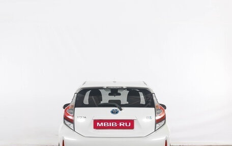 Toyota Aqua I, 2017 год, 1 339 000 рублей, 6 фотография