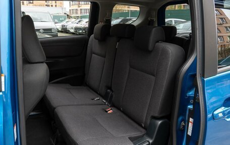 Toyota Sienta II, 2019 год, 1 440 000 рублей, 7 фотография