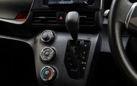 Toyota Sienta II, 2019 год, 1 440 000 рублей, 14 фотография