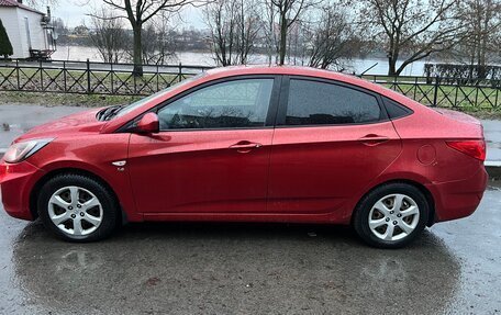 Hyundai Solaris II рестайлинг, 2012 год, 530 000 рублей, 3 фотография