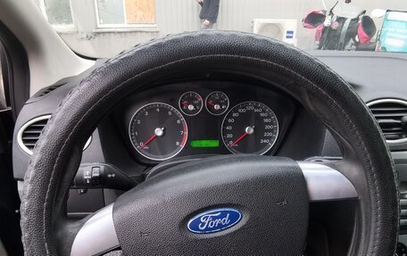 Ford Focus II рестайлинг, 2006 год, 210 000 рублей, 2 фотография