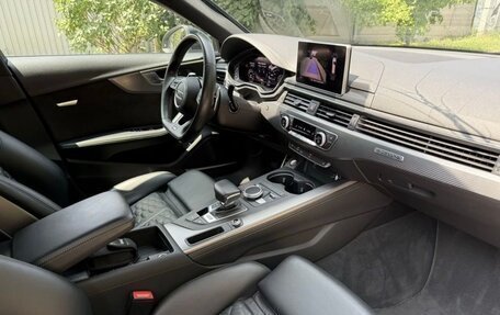 Audi RS 4, 2017 год, 6 200 000 рублей, 7 фотография