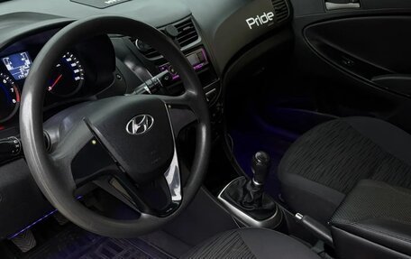 Hyundai Solaris II рестайлинг, 2014 год, 800 000 рублей, 16 фотография