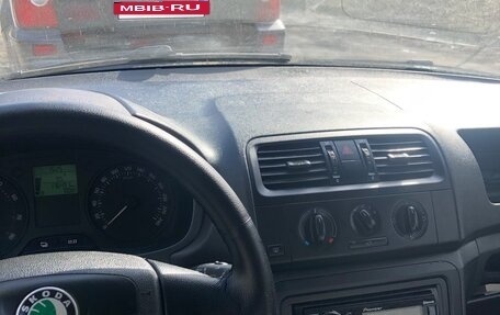 Skoda Fabia II, 2011 год, 480 000 рублей, 6 фотография