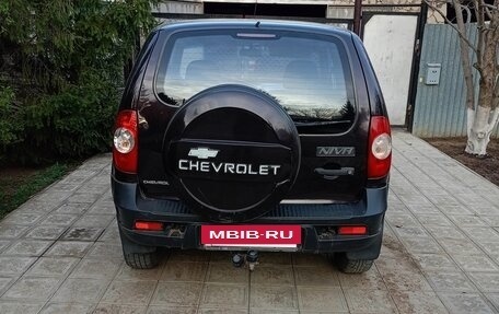 Chevrolet Niva I рестайлинг, 2010 год, 470 000 рублей, 3 фотография