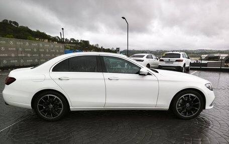 Mercedes-Benz E-Класс, 2021 год, 4 755 000 рублей, 3 фотография