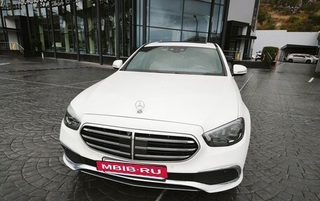 Mercedes-Benz E-Класс, 2021 год, 4 755 000 рублей, 2 фотография