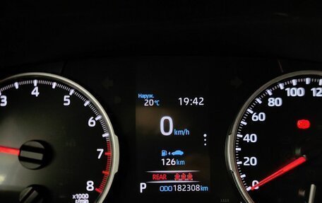 Toyota RAV4, 2020 год, 2 990 000 рублей, 18 фотография