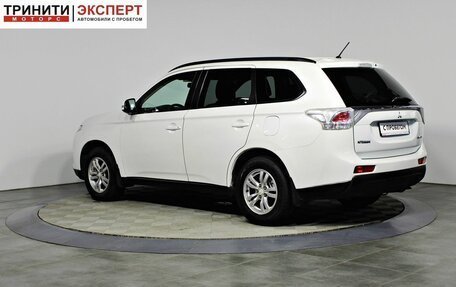 Mitsubishi Outlander III рестайлинг 3, 2013 год, 1 357 000 рублей, 7 фотография