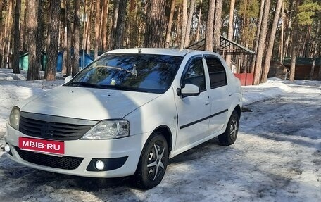 Renault Logan I, 2013 год, 390 000 рублей, 1 фотография