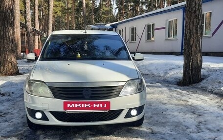 Renault Logan I, 2013 год, 390 000 рублей, 2 фотография