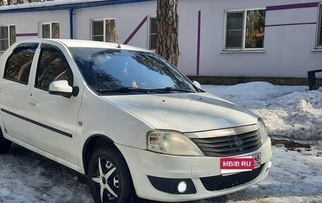 Renault Logan I, 2013 год, 390 000 рублей, 3 фотография