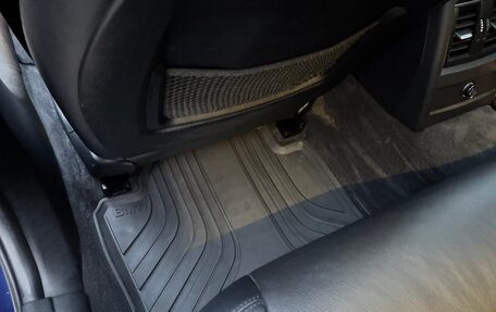 BMW 3 серия, 2018 год, 2 400 000 рублей, 19 фотография