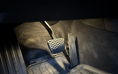 BMW 3 серия, 2018 год, 2 400 000 рублей, 27 фотография