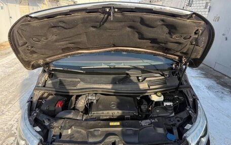 Mercedes-Benz V-Класс, 2016 год, 6 650 000 рублей, 4 фотография