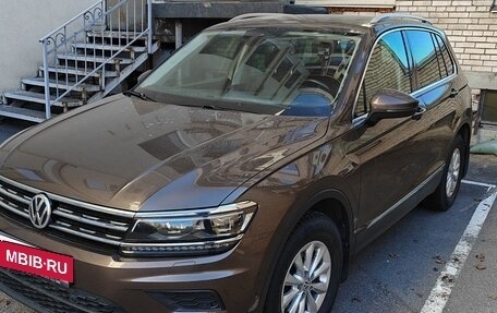 Volkswagen Tiguan II, 2019 год, 2 850 000 рублей, 3 фотография