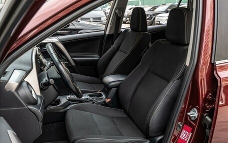 Toyota RAV4, 2017 год, 2 270 000 рублей, 10 фотография