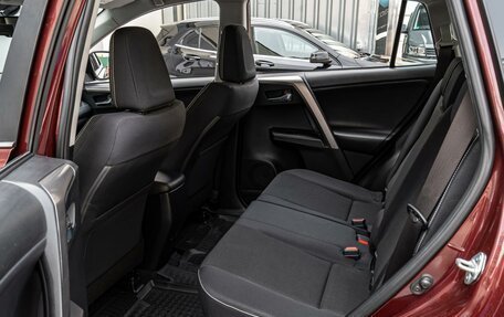 Toyota RAV4, 2017 год, 2 270 000 рублей, 11 фотография