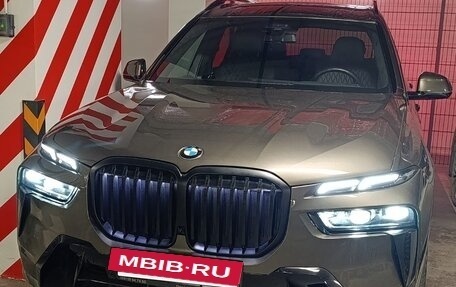 BMW X7, 2023 год, 15 000 000 рублей, 2 фотография