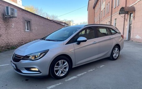 Opel Astra K, 2019 год, 1 350 000 рублей, 1 фотография