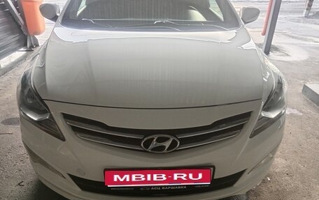 Hyundai Solaris II рестайлинг, 2014 год, 980 000 рублей, 1 фотография