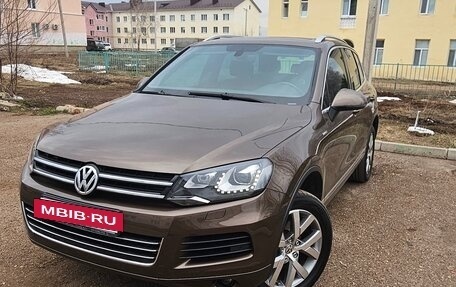 Volkswagen Touareg III, 2014 год, 2 600 000 рублей, 2 фотография