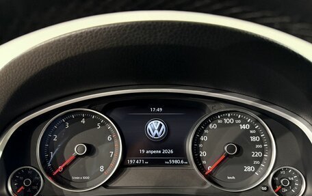 Volkswagen Touareg III, 2012 год, 2 222 000 рублей, 10 фотография