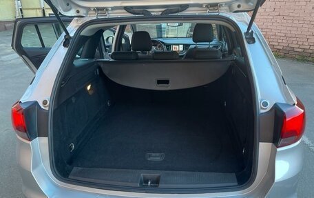 Opel Astra K, 2019 год, 1 350 000 рублей, 10 фотография