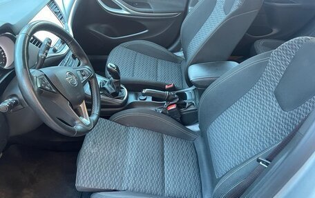 Opel Astra K, 2019 год, 1 350 000 рублей, 6 фотография