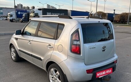 KIA Soul I рестайлинг, 2011 год, 800 000 рублей, 4 фотография