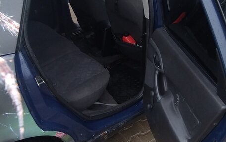 Ford Focus IV, 2001 год, 176 000 рублей, 9 фотография