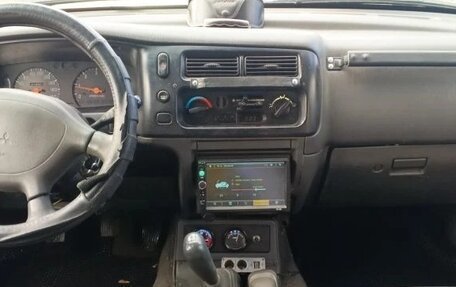 Mitsubishi L200 III рестайлинг, 2002 год, 550 000 рублей, 7 фотография