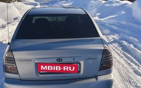 Hyundai Accent II, 2004 год, 300 000 рублей, 3 фотография