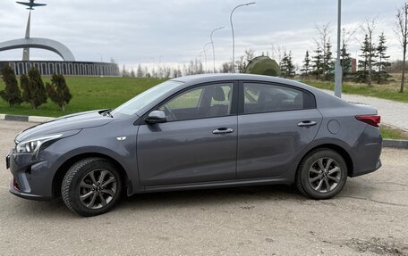 KIA Rio IV, 2021 год, 1 700 000 рублей, 1 фотография