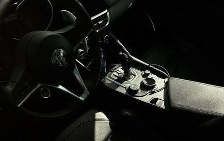 Alfa Romeo Giulia II, 2019 год, 3 300 000 рублей, 6 фотография