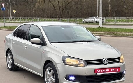 Volkswagen Polo VI (EU Market), 2013 год, 830 000 рублей, 2 фотография