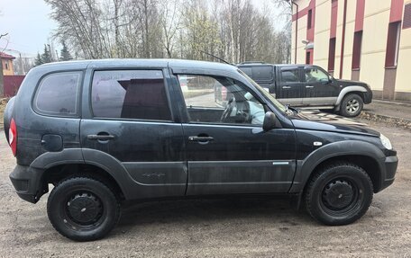 Chevrolet Niva I рестайлинг, 2009 год, 270 000 рублей, 6 фотография