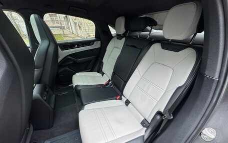 Porsche Cayenne III, 2024 год, 14 900 000 рублей, 17 фотография