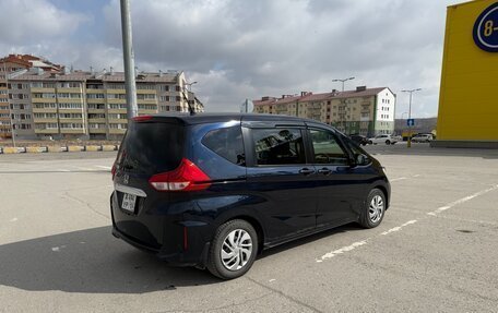 Honda Freed II, 2021 год, 1 840 000 рублей, 3 фотография