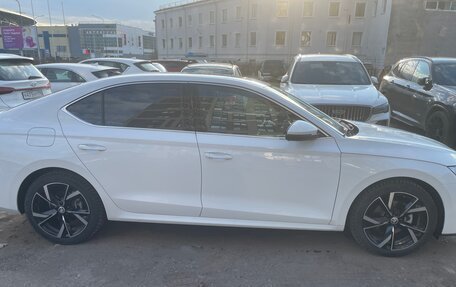 Skoda Octavia IV, 2023 год, 2 500 000 рублей, 2 фотография