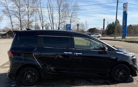 Toyota Sienta II, 2019 год, 1 600 000 рублей, 6 фотография