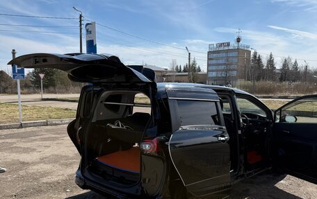 Toyota Sienta II, 2019 год, 1 600 000 рублей, 2 фотография