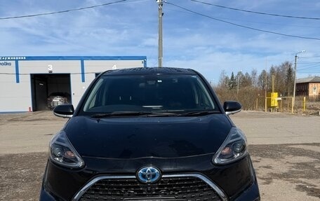 Toyota Sienta II, 2019 год, 1 600 000 рублей, 3 фотография