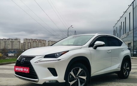 Lexus NX I, 2019 год, 4 300 000 рублей, 2 фотография