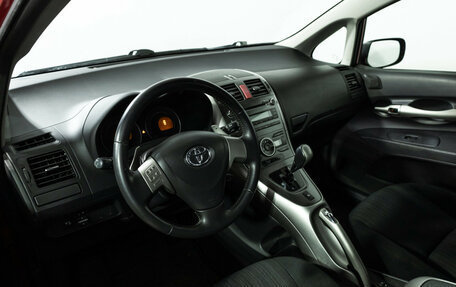 Toyota Auris II, 2009 год, 549 585 рублей, 11 фотография